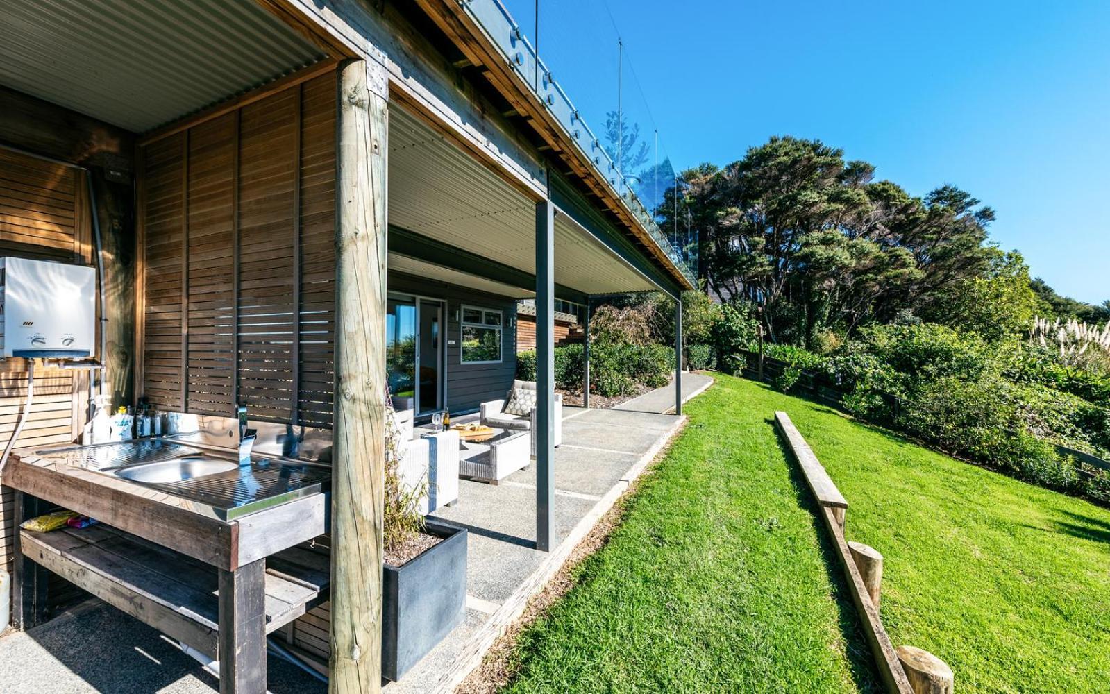 Wild Thyme Hotel Oneroa Exterior foto
